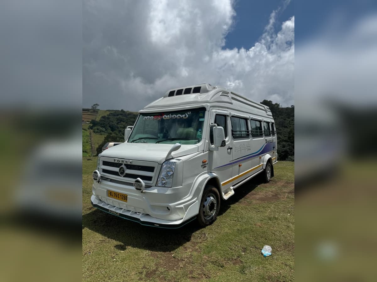 Tempo Traveller 4